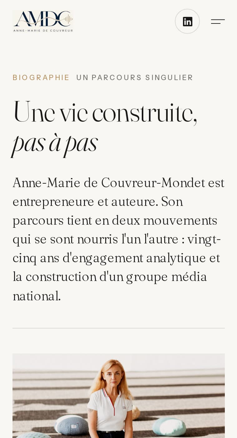Page Biographie sur mobile