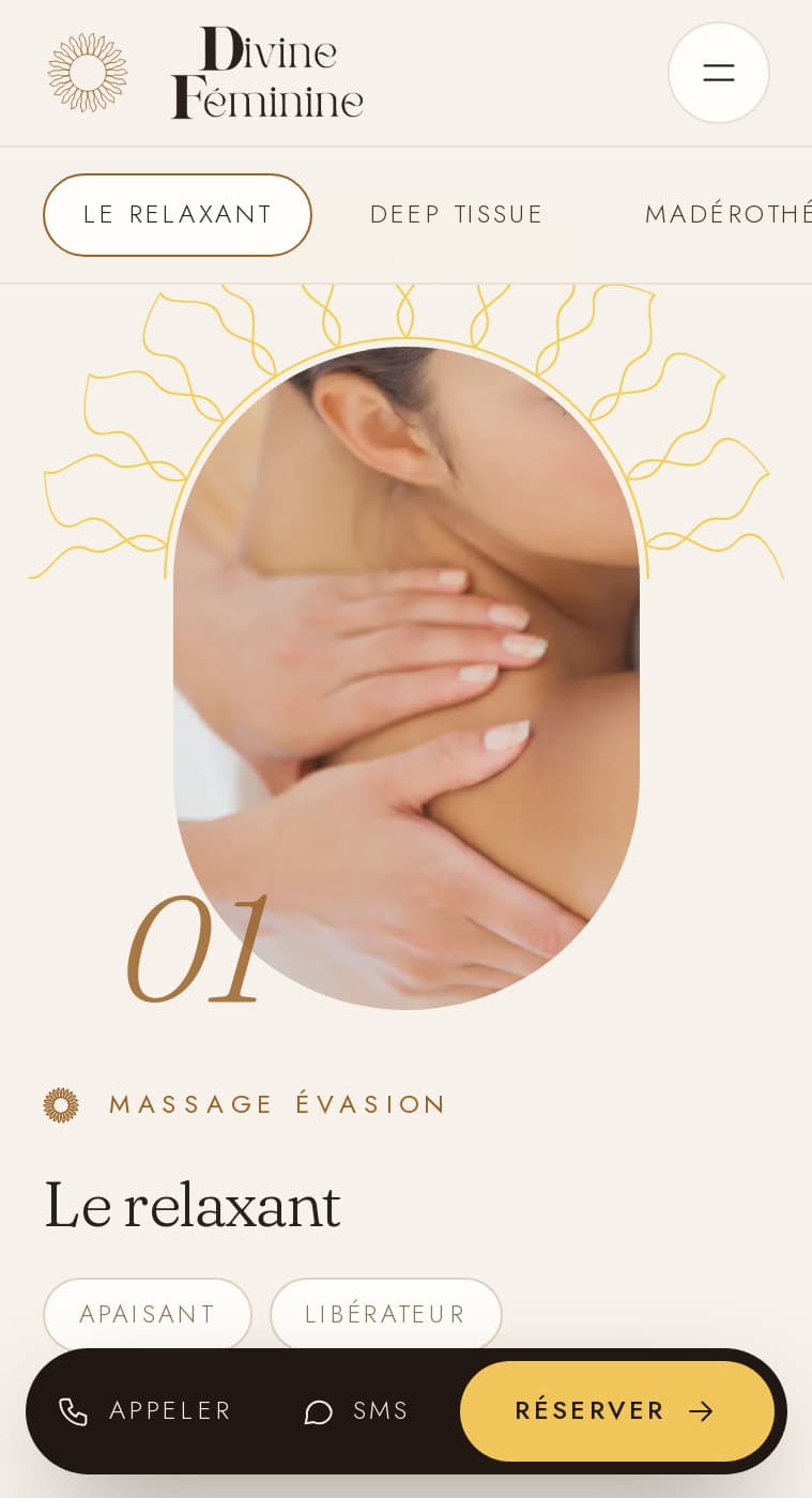Fiche « Le relaxant » sur mobile : sommaire des soins, photo en galet couronnée de rayons, numéro 01 en italique, barre Appeler, SMS, Réserver