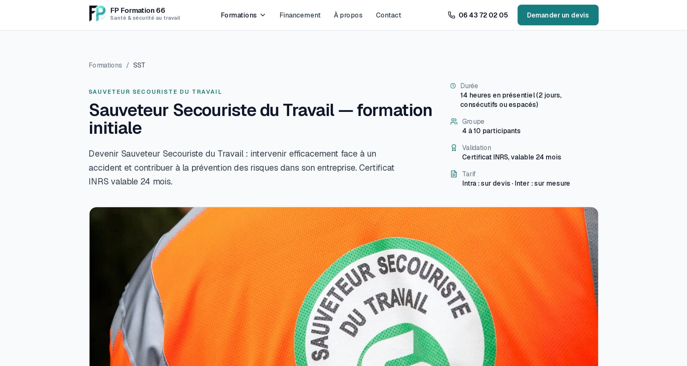 Fiche « Sauveteur Secouriste du Travail — formation initiale » sur fpformation66.fr : durée, groupe, validation, tarif, avec la photo d’un gilet SST